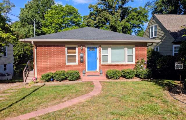 1126 Martin Street