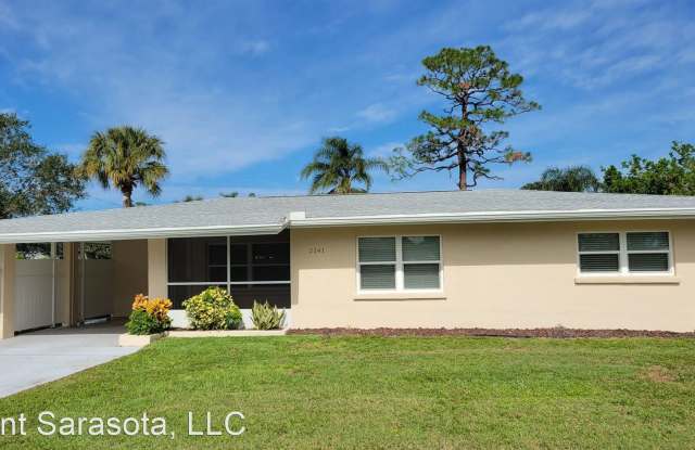 2141 Inner Cass Circle - 2141 Inner Cass Circle, Gulf Gate Estates, FL 34231