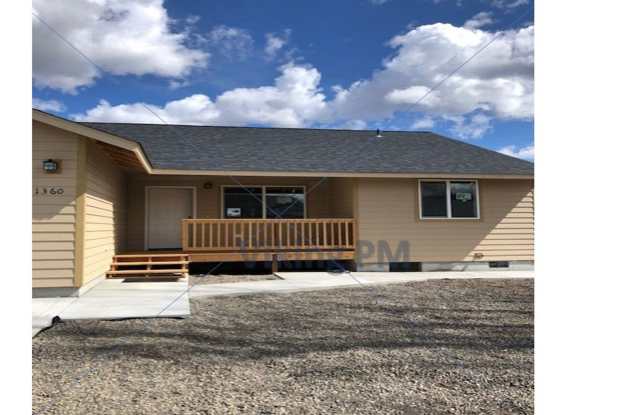 Photo of 1360 NW Breann Loop