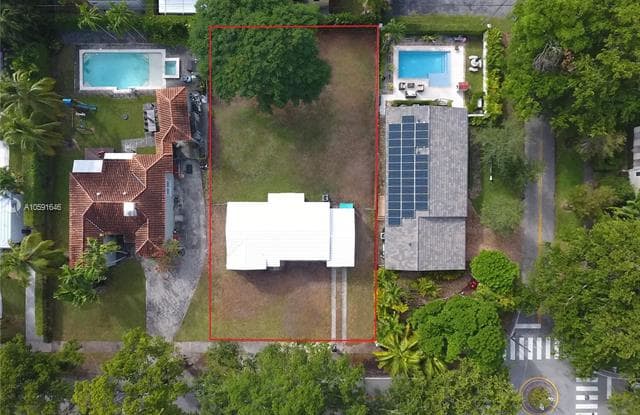 642 Madeira Ave. - 642 Madeira Avenue, Coral Gables, FL 33134