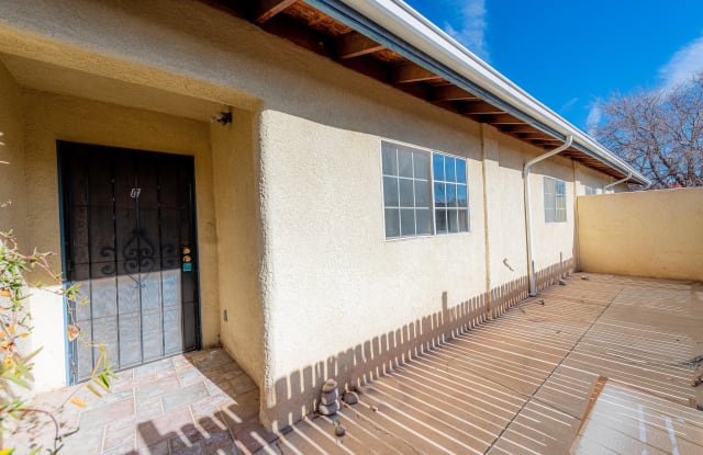 320 WAYNE Road NW - 320 Wayne Road Northwest, Los Ranchos de Albuquerque, NM 87114