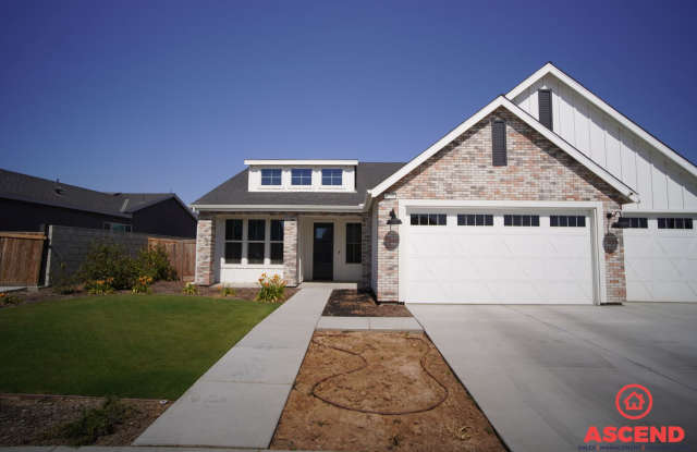 Newly Built Home with Solar in Gossamer Grove!