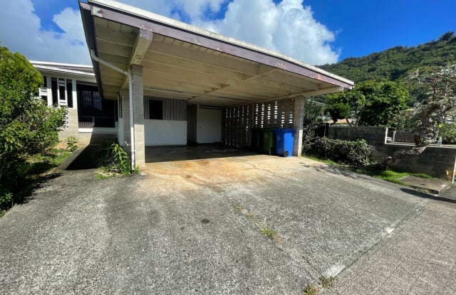 2934 Lowrey Ave - 2934 Lowrey Avenue, Honolulu, HI 96822