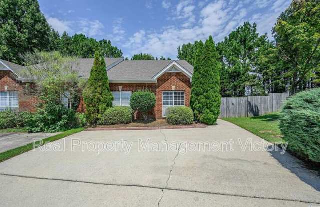 566 Treymoor Lake Circle