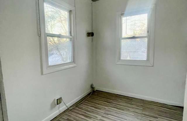 551 N Courtland Street unit: 2