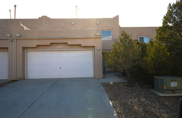 NE Heights Updated Townhome