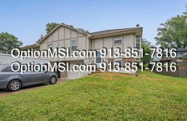 103 SE Greystone Drive