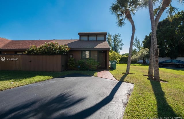 9324 SW 132nd St - 9324 Southwest 132nd Street, Kendall, FL 33176