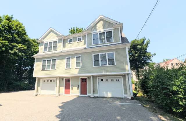 Spacious Townhouse: 4-bed, 3.5 bath unit in Brighton with Garage Parking