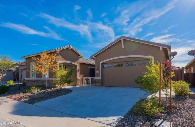 10583 W BRONCO Trail