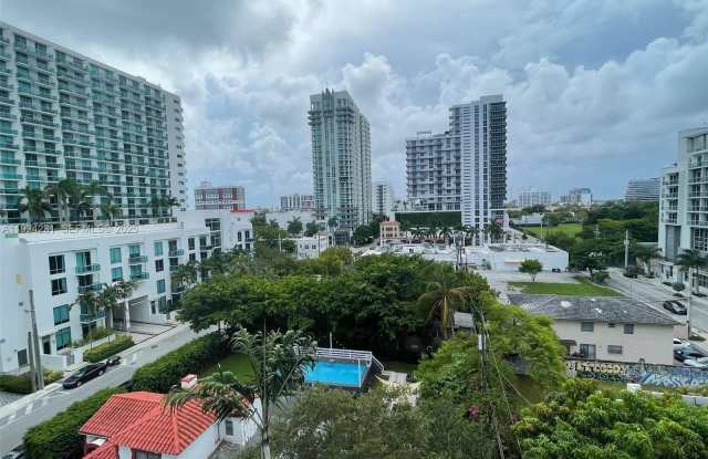 Photo of 455 NE 25th St