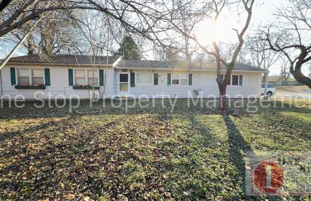 Photo of Amazing 3 Bedroom, 1.5 Bathroom in Raytown!