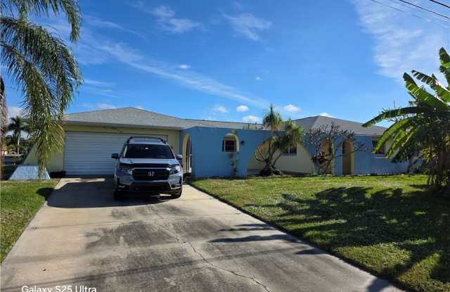 1205 SE 10th Avenue unit: A