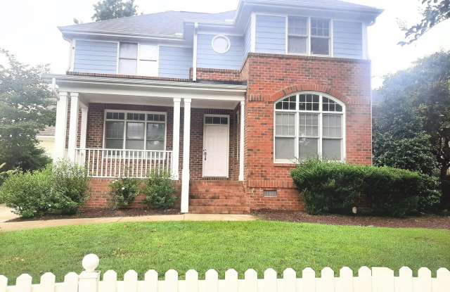 Photo of Beautiful 4 Bedroom Home in Chapel Hill