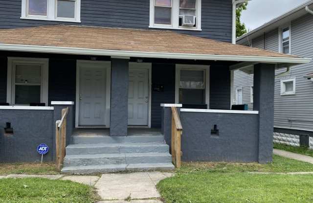 Photo of 6052 E Washington Street