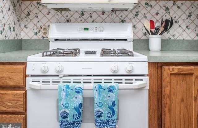 12 LAFAYETTE Station unit: 2