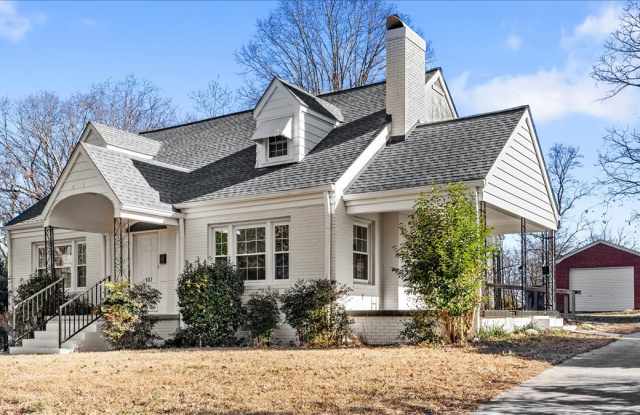 Photo of 807 Shamrock Road