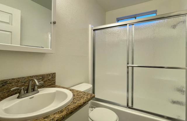 Updated 1 Bedroom Apartment in Convenient Downtown Santa Barbara Location