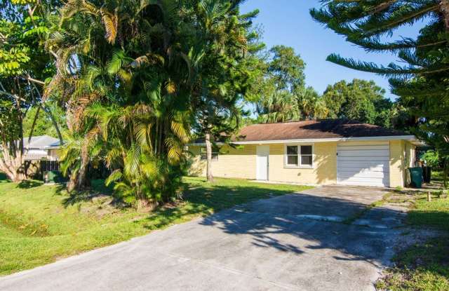 8604 Brookline Ave - 8604 Brookline Avenue, Lakewood Park, FL 34951