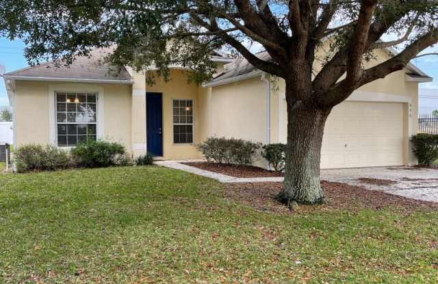 Photo of Charming 5-Bed 3-Bath Bungalow – Lawn Care Included! Pet Friendly! Gated Community! 2-Car Garage!