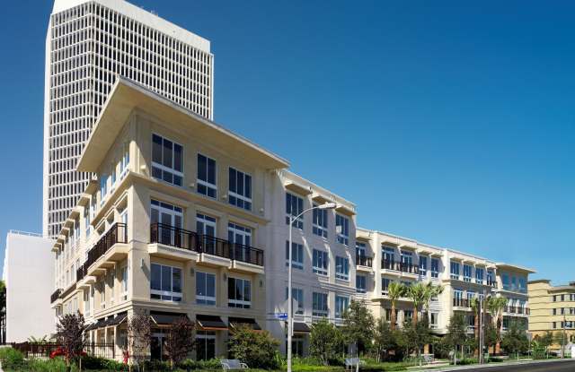 Photo of mResidences Miracle Mile