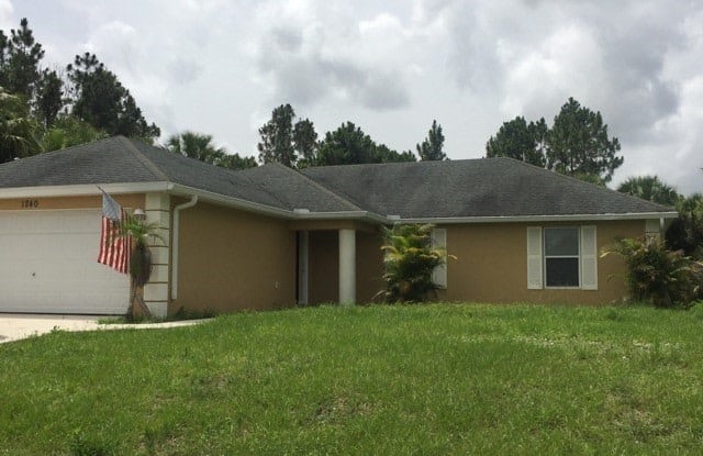 1240 Hillcrest Street E - 1240 Hillcrest Street East, Lehigh Acres, FL 33974