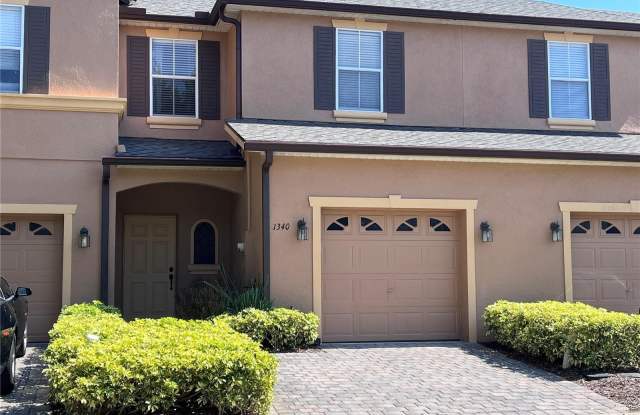 1340 RETREAT VIEW CIRCLE