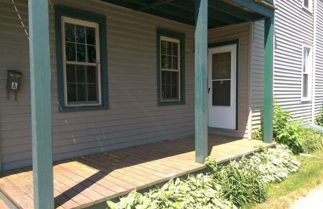 200 W Union Apt A - 1 Bedroom 1 Bathroom w/Central A/C!