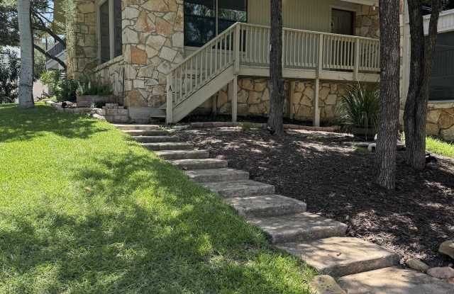 Photo of 808 W Hi Circle