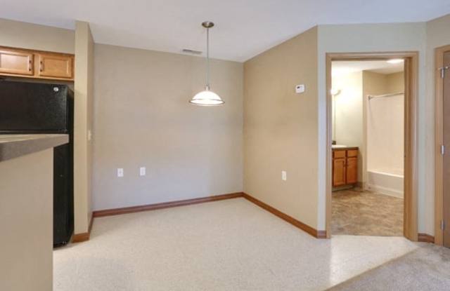 Deer Lakes Apartments