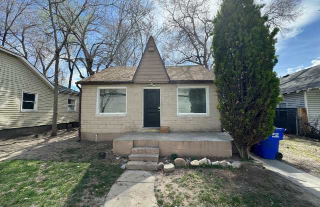 Remodeled 3 Bed 1 Bath in quiet Neighborhood! - 79 West Robert Avenue, South Salt Lake, UT 84115