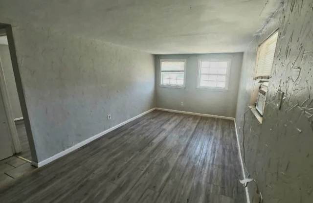 Cozy 1 Bedroom Apartment