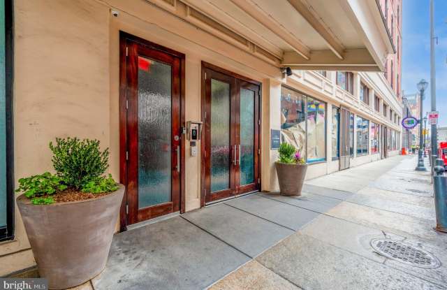 105 S 12TH Street