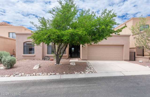 Photo of 6261 N Calle Del Venado