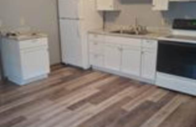 Photo of 815 Woodland Avenue - 1