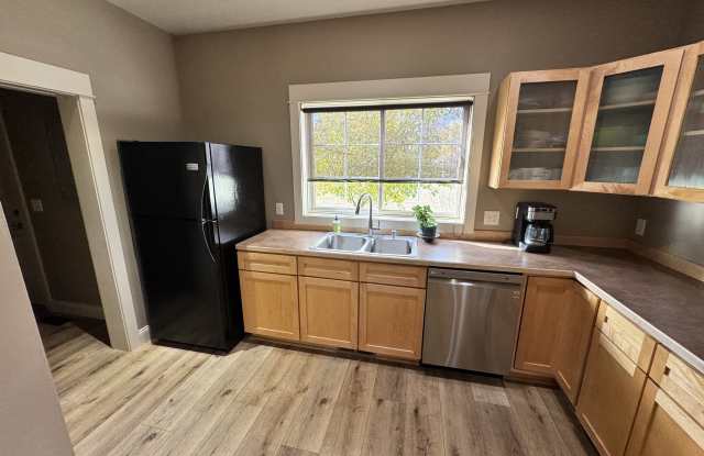 813 North 15th Avenue