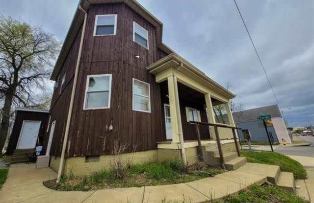 1224 N First Avenue