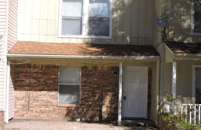 Photo of 103 Hampton Drive