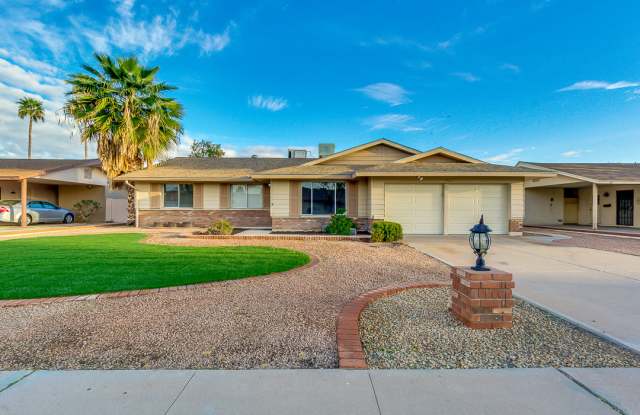 FULLY REMODELED 4 BEDROOM, 2 BATH HOME - MINUTES FROM ASU! - 1960 East Fremont Drive, Tempe, AZ 85282