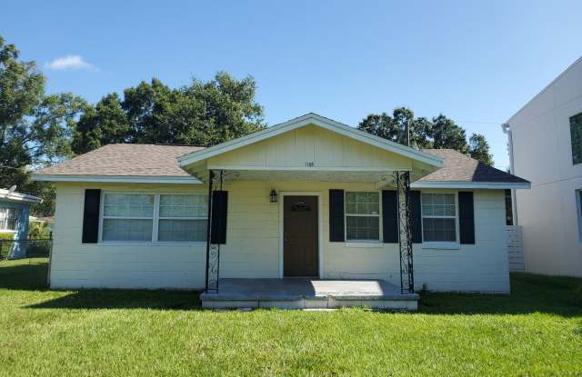 Photo of Half Off! 3 Bedroom, 1 Bathroom Home for Rent in Tampa!