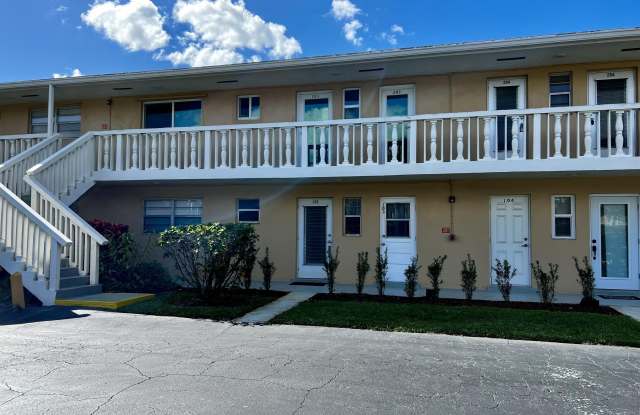 Photo of 2222 NE 1st Way