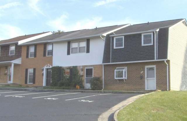 3 Bedroom 1.5 Bath Townhouse