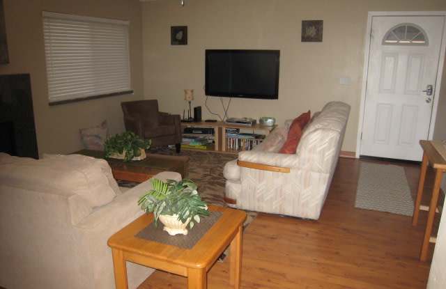 13430 Ebbtide Village