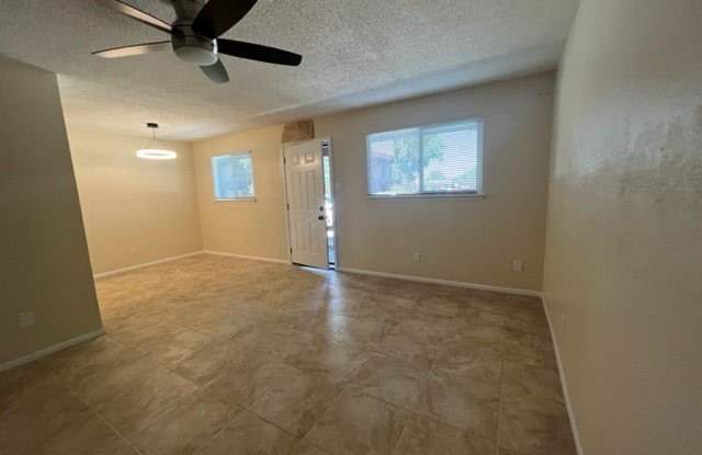 2800 Cerrillos unit: 63