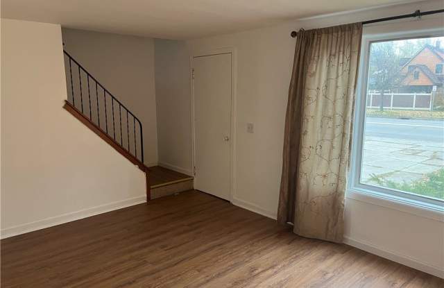 368 Grover Cleveland Highway