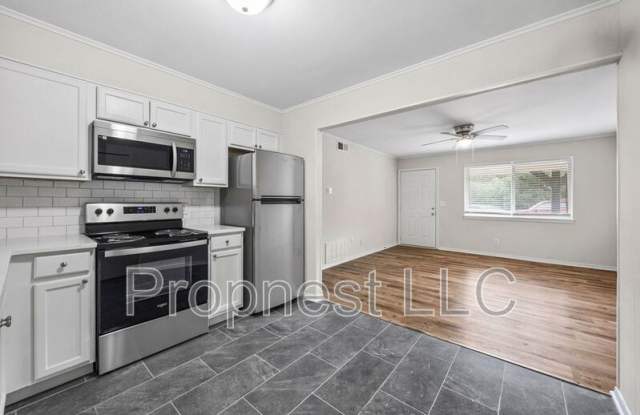 2016 Gregg Ave Unit-D