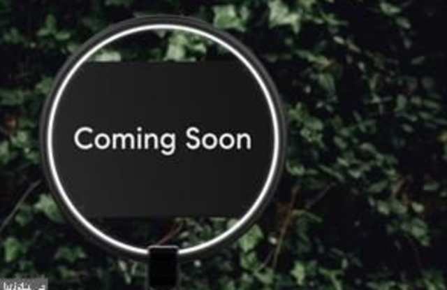 Photo of 491 N LATHAM Street N