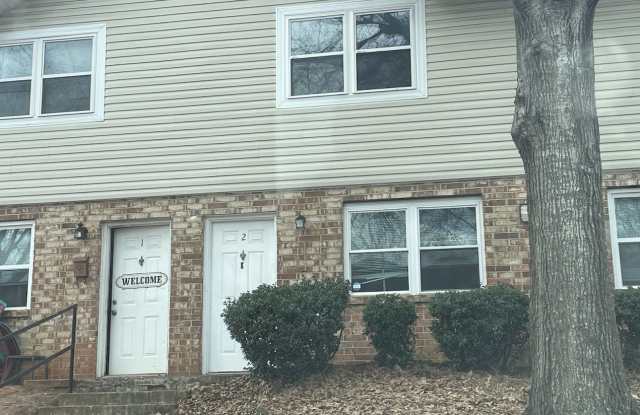 2503 Redwood Court - 1#2