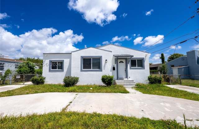 1221 NW 75th St