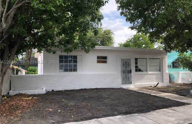 166 NW 68th Ter